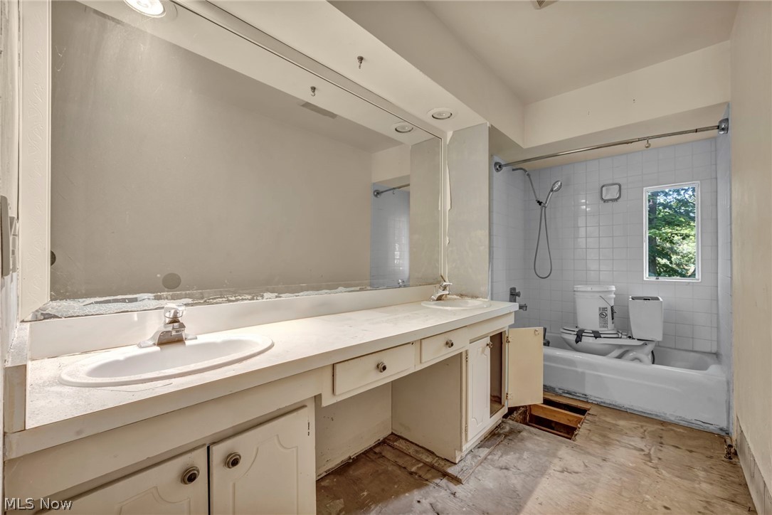 246 Windward Drive Property Photo 37