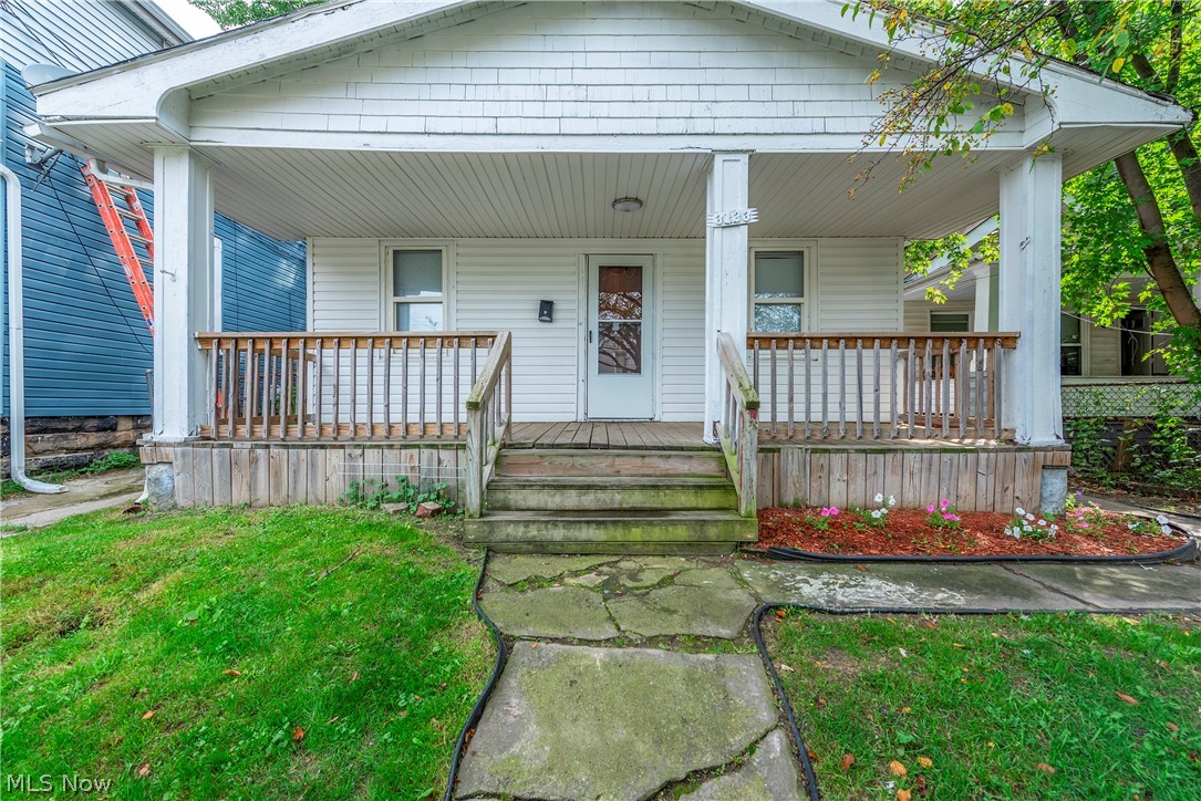 3123 W 68th Street Property Photo 1