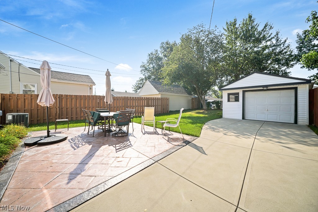 2823 Klusner Avenue Property Photo 23