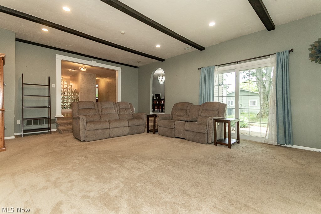 8831 Pine Tree Drive Property Photo 14