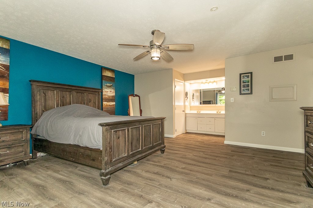 8831 Pine Tree Drive Property Photo 17