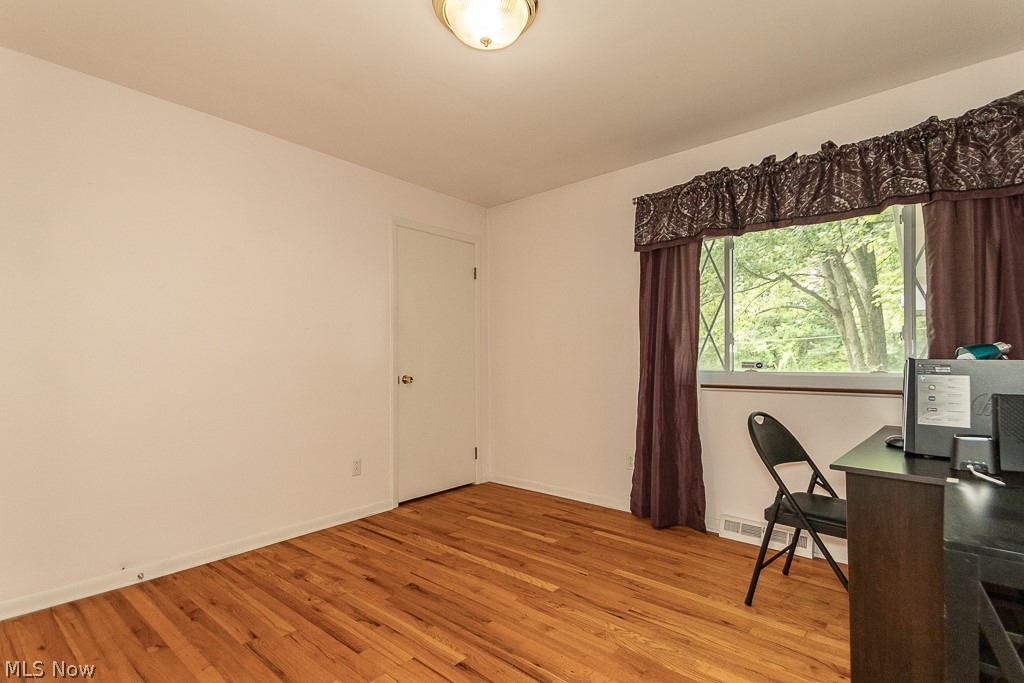 8831 Pine Tree Drive Property Photo 28