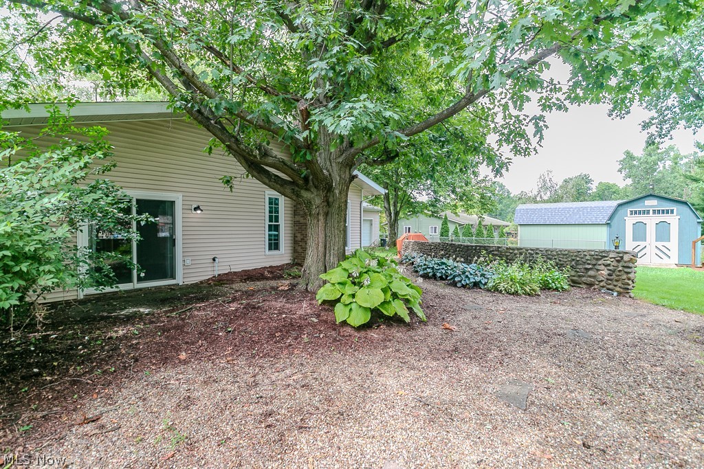 8831 Pine Tree Drive Property Photo 40