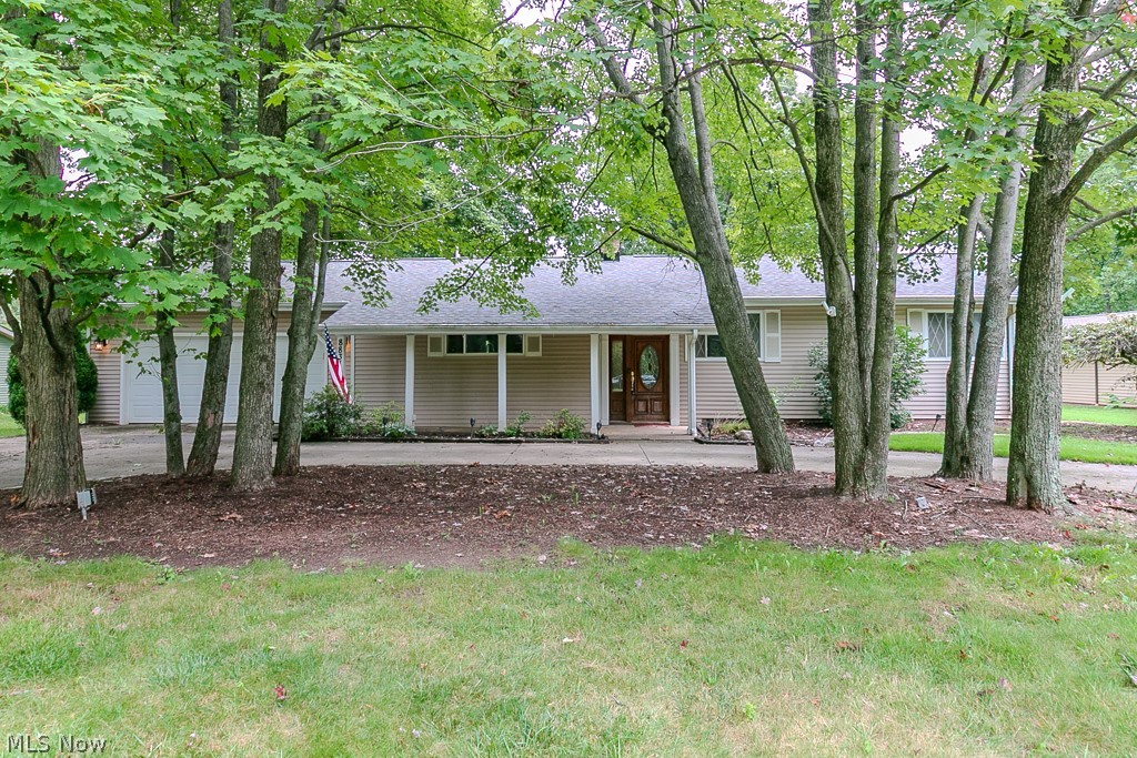 8831 Pine Tree Drive Property Photo 42
