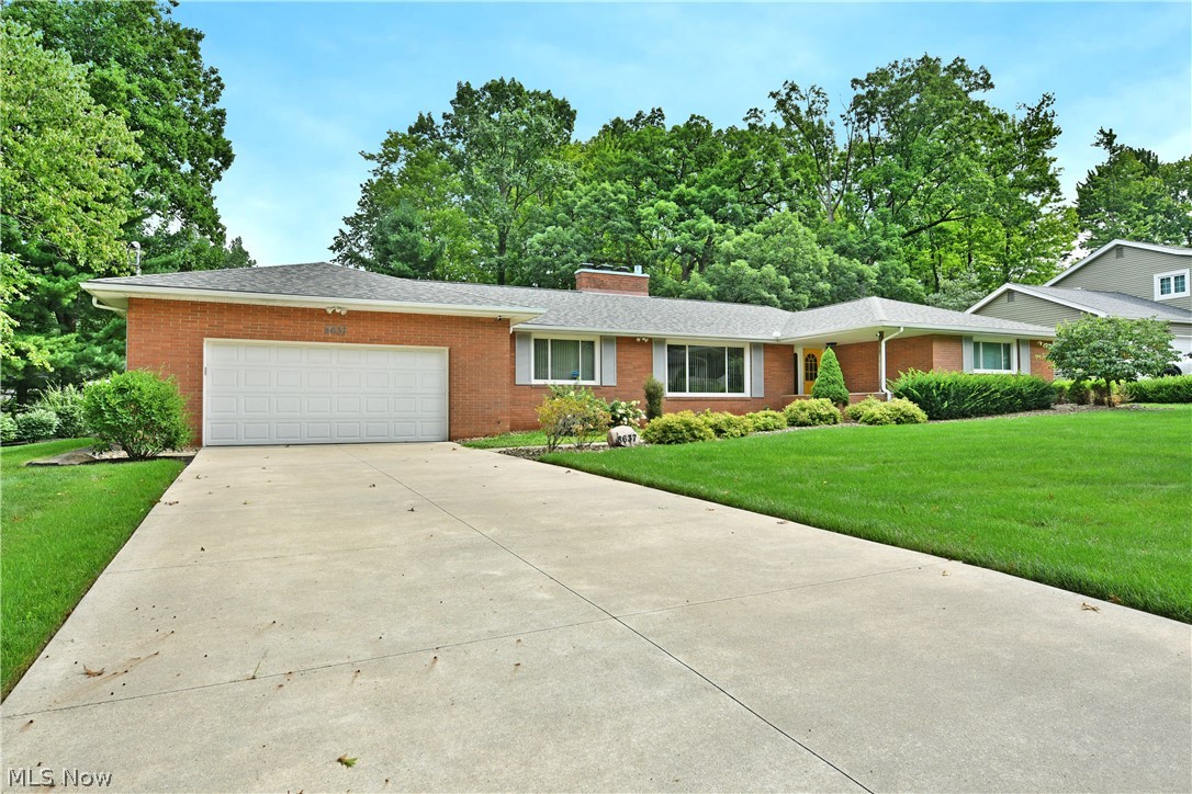 8637 Squirrel Hill Drive Ne Property Photo 1