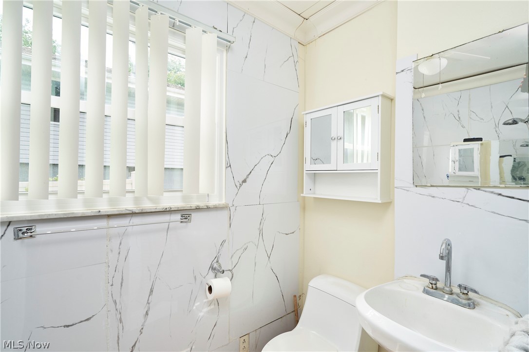 421 Malacca Street Property Photo 8