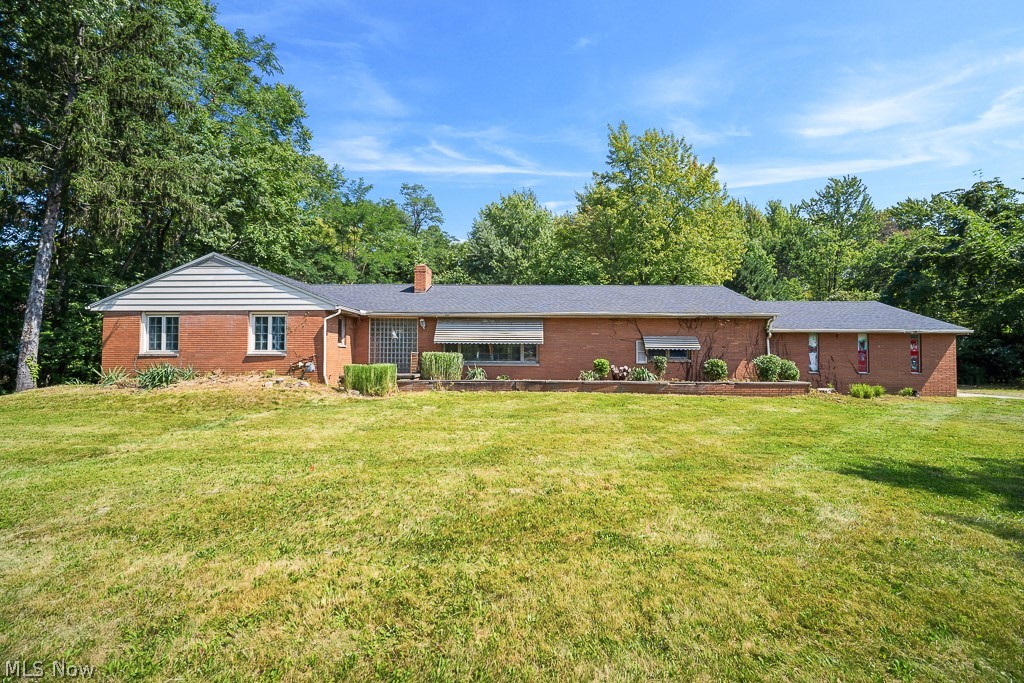 355 S Chillicothe Road Property Photo 1