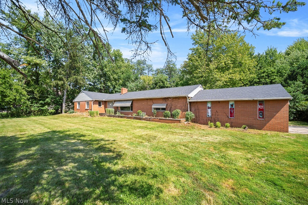 355 S Chillicothe Road Property Photo 2