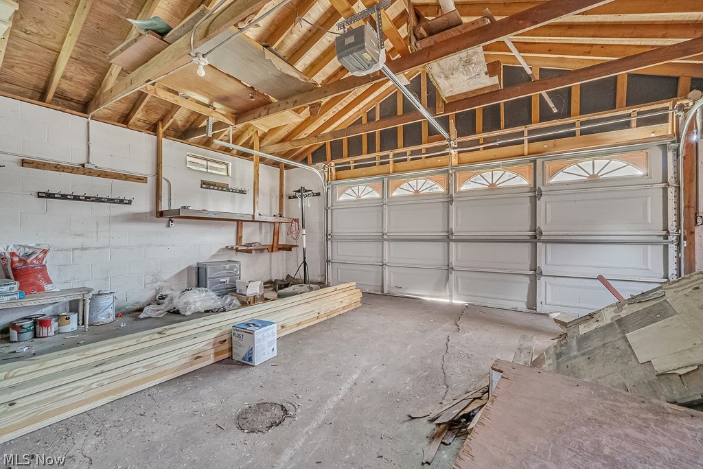 355 S Chillicothe Road Property Photo 12