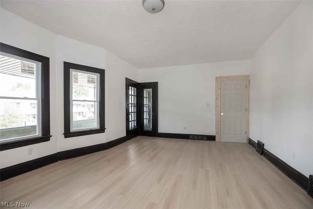 3692 E 146th Street Property Photo 13