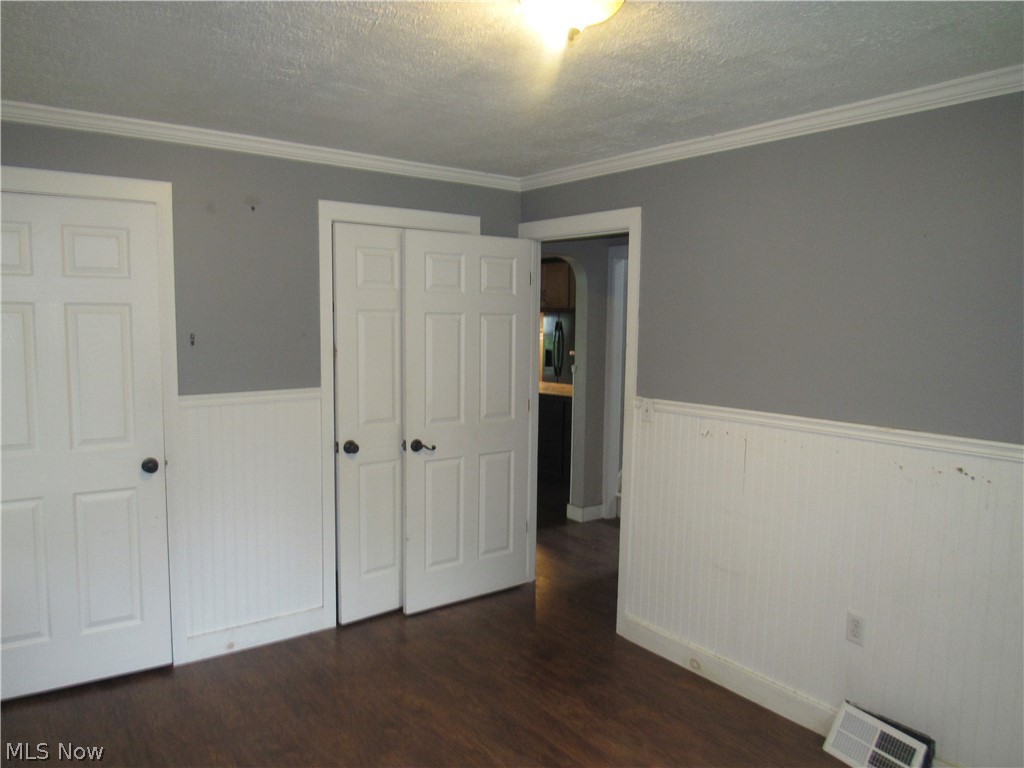 6224 Engle Road Property Photo 13
