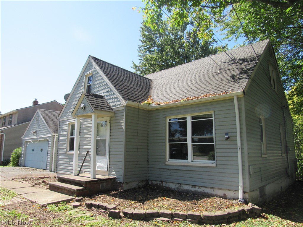 6224 Engle Road Property Photo 26