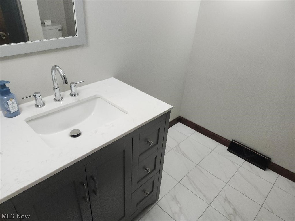 5242660 Property Photo 23