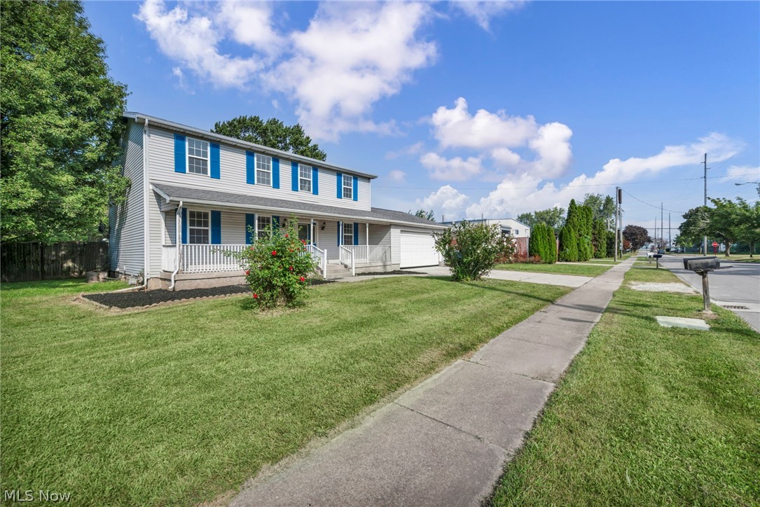 1125 E Farwell Street Property Photo 2