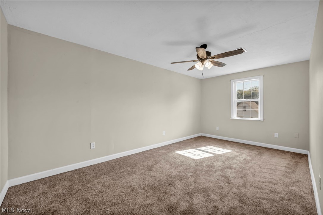 1125 E Farwell Street Property Photo 22