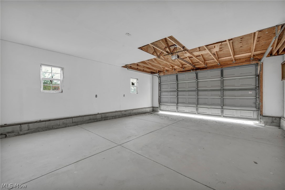 1125 E Farwell Street Property Photo 30