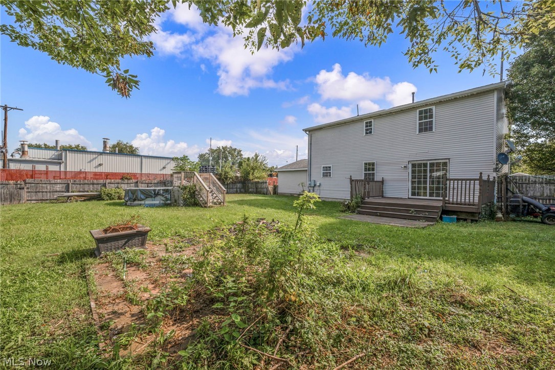 1125 E Farwell Street Property Photo 34