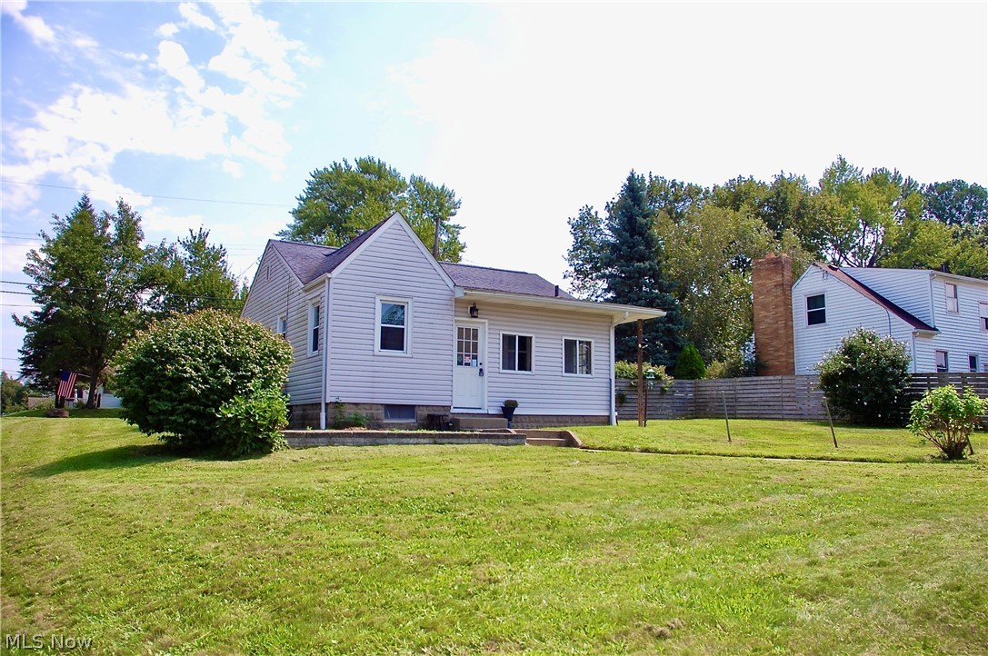 2464 Nesbitt Avenue Property Photo 4