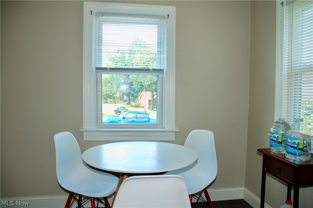 2464 Nesbitt Avenue Property Photo 9