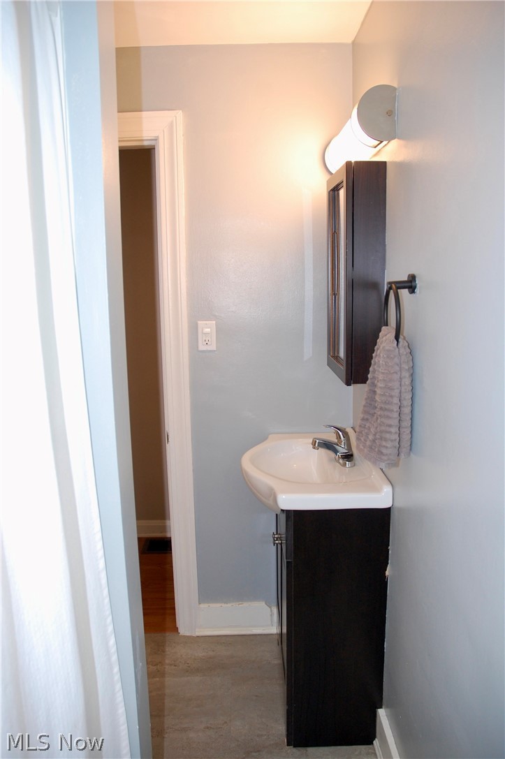2464 Nesbitt Avenue Property Photo 21