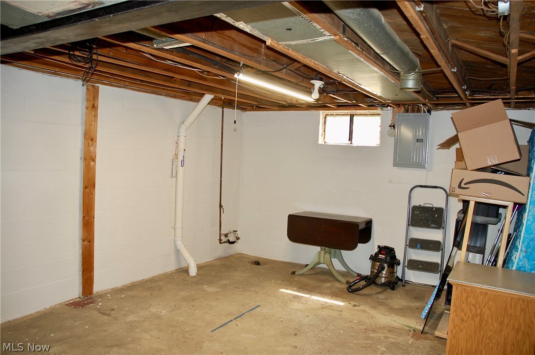 2464 Nesbitt Avenue Property Photo 25