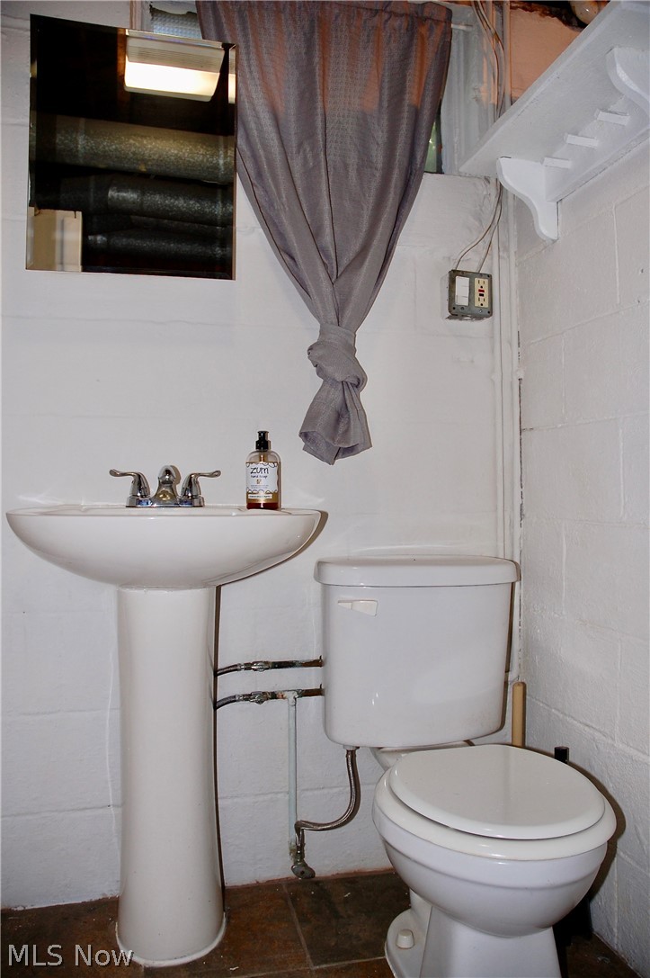 2464 Nesbitt Avenue Property Photo 27