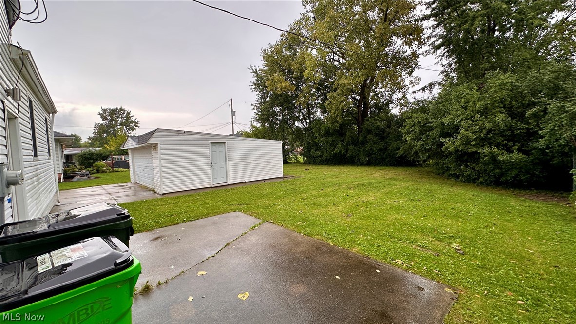 233 John Street Property Photo 4