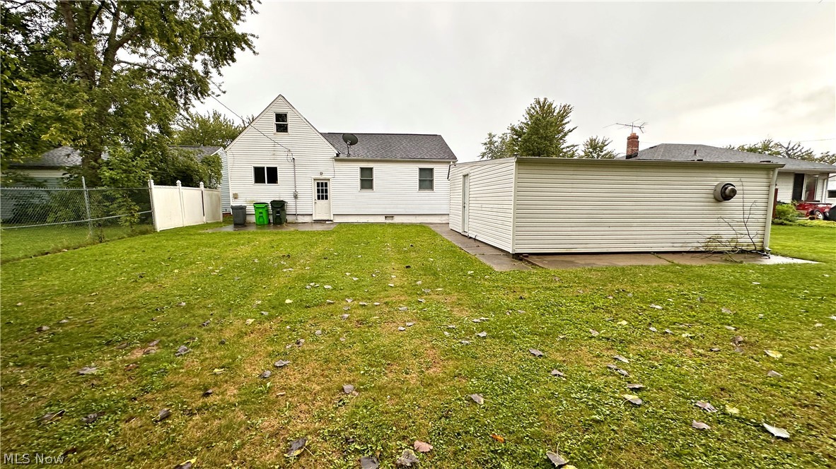 233 John Street Property Photo 5