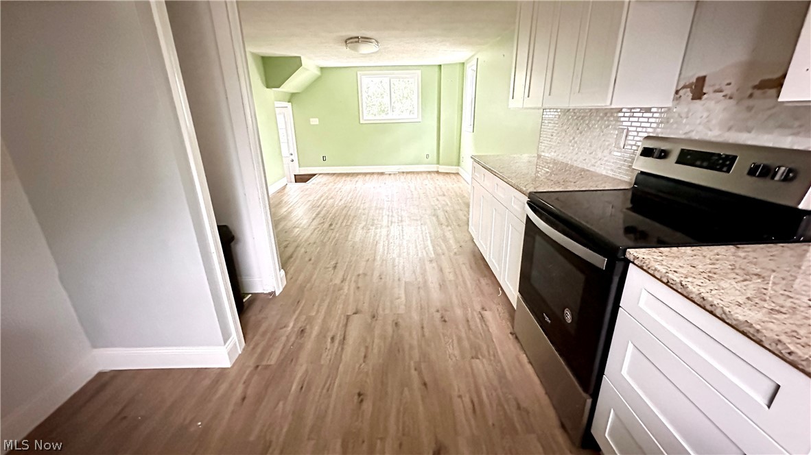 233 John Street Property Photo 12