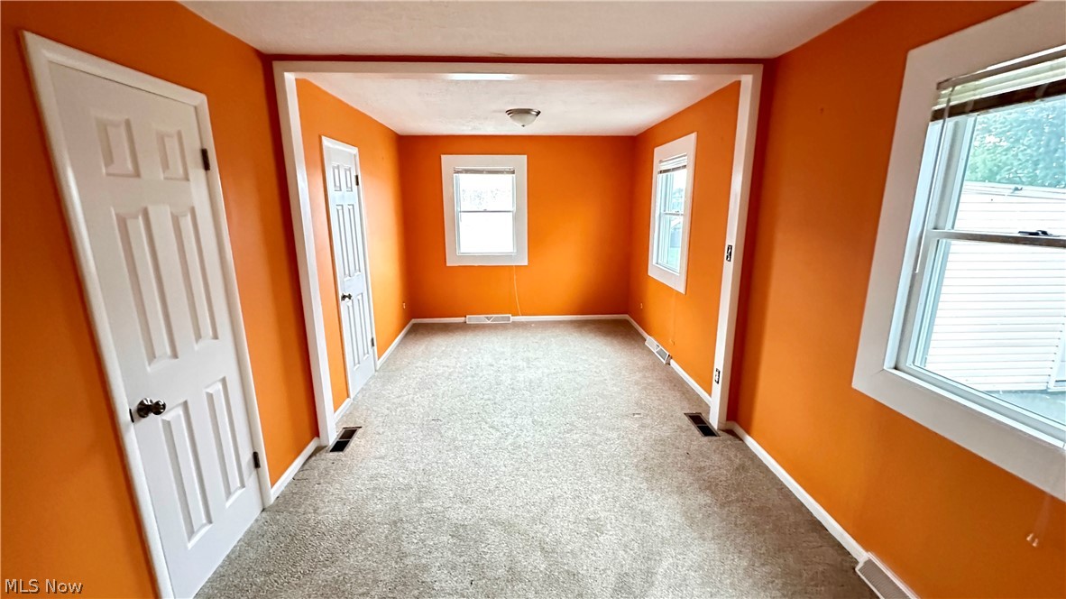 233 John Street Property Photo 15