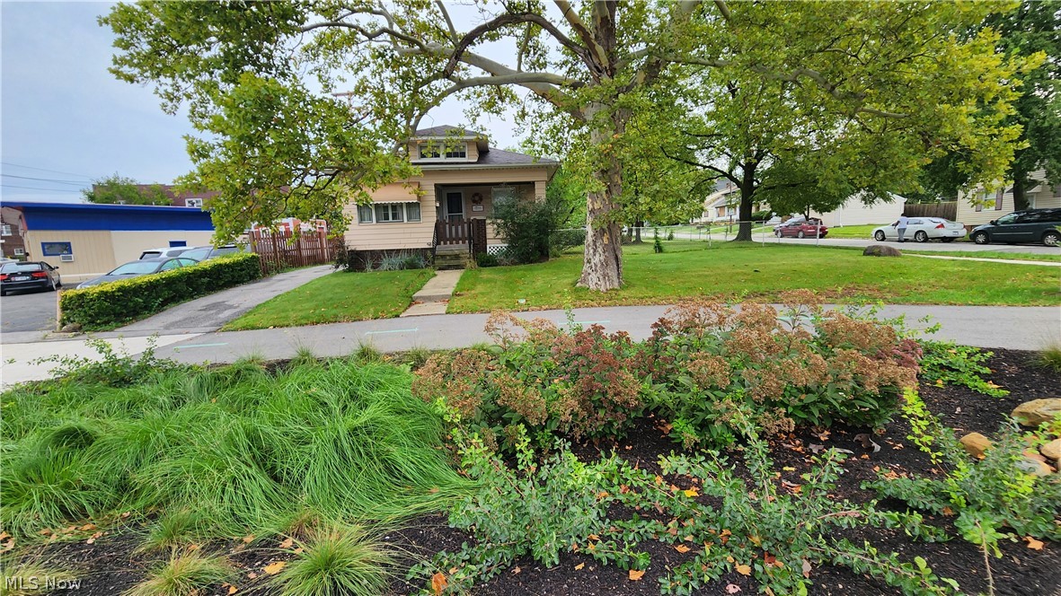 7925 Garfield Boulevard Property Photo 1
