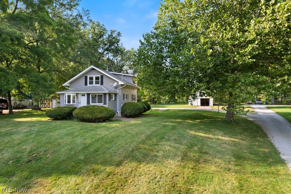 3071 Farmdale Road Property Photo 2