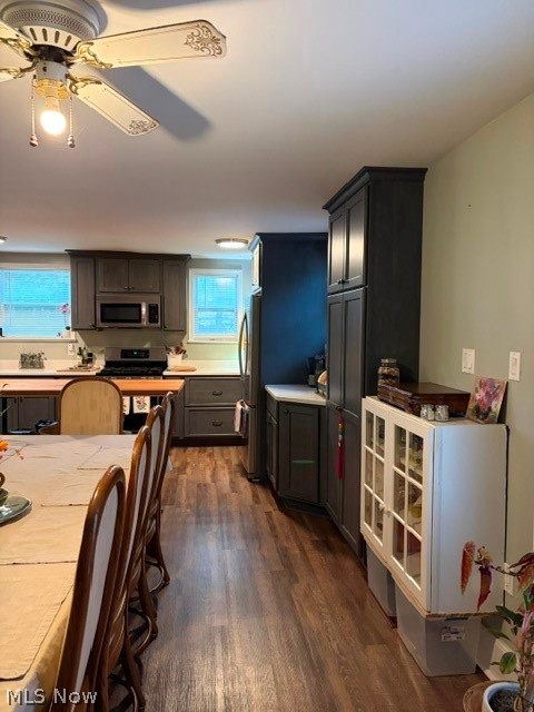 10060 Broadview Road Property Photo 6