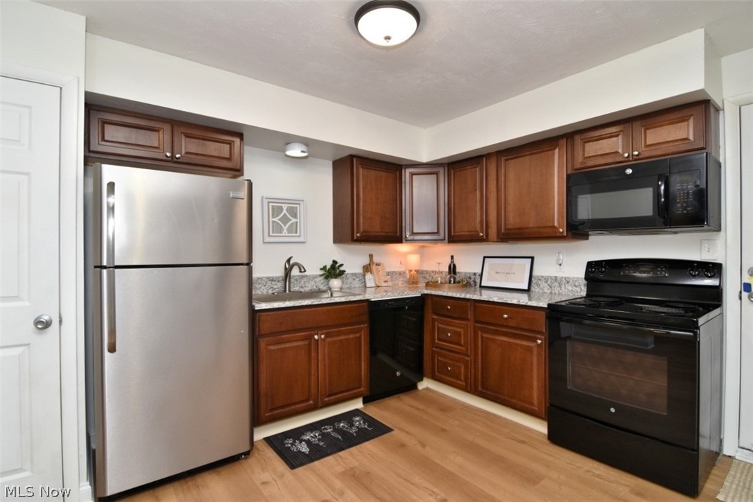 32623 Jefferson Drive Property Photo 3