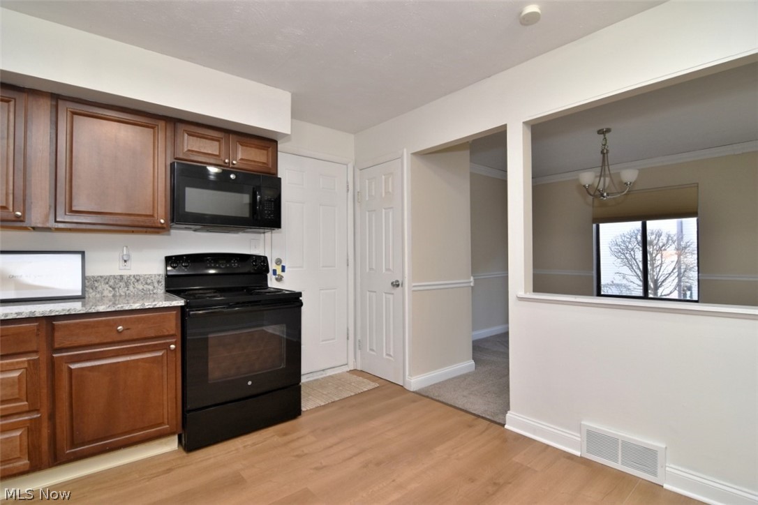 32623 Jefferson Drive Property Photo 5