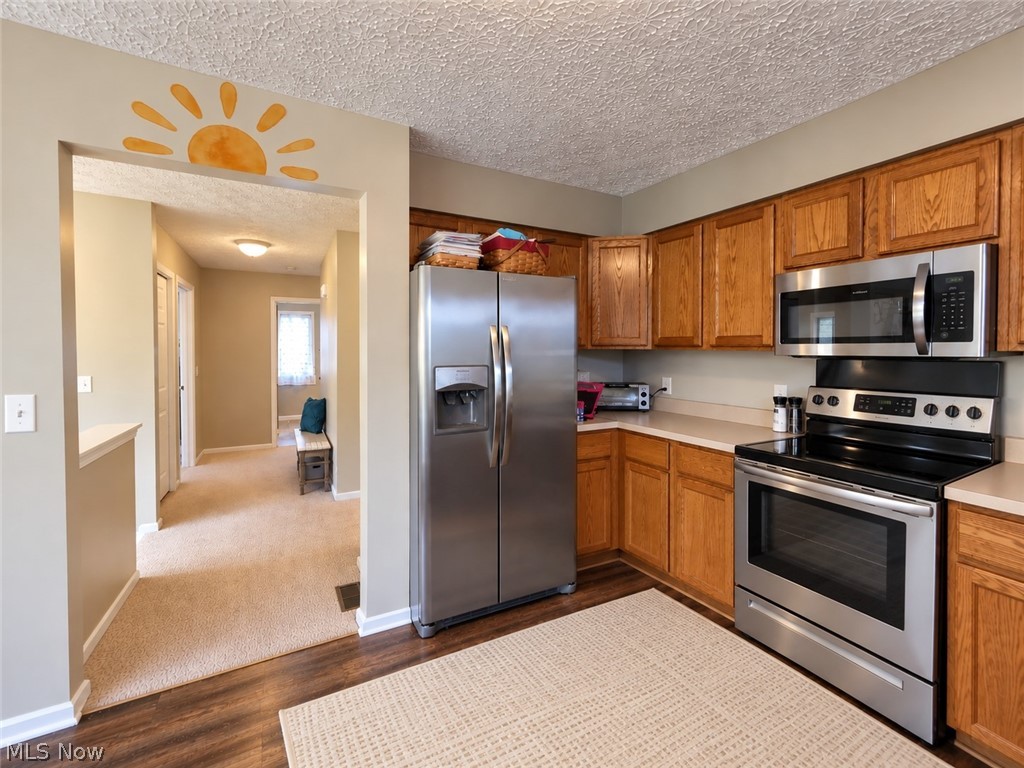 3168 Pondview Drive Property Photo 9