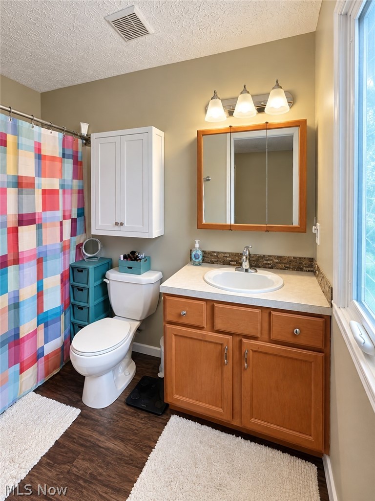 3168 Pondview Drive Property Photo 20