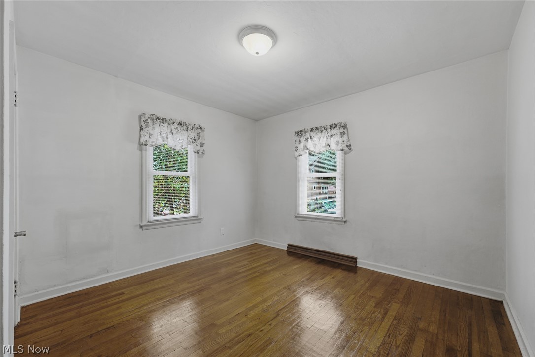 782 Saxon Avenue Property Photo 17