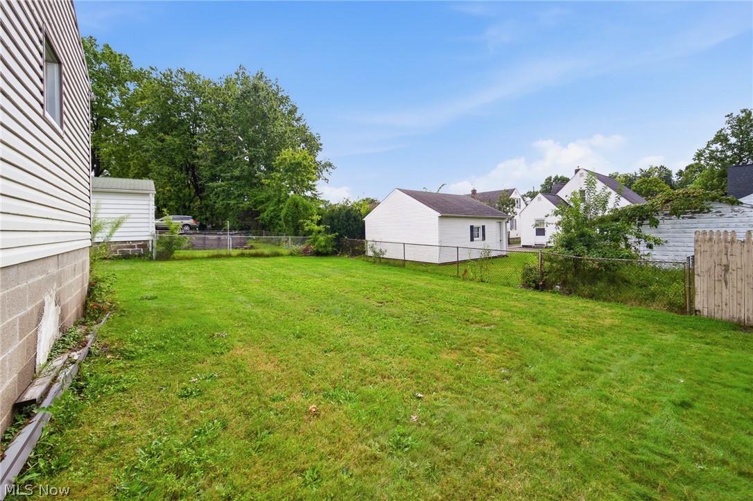 788 E Archwood Avenue Property Photo 16