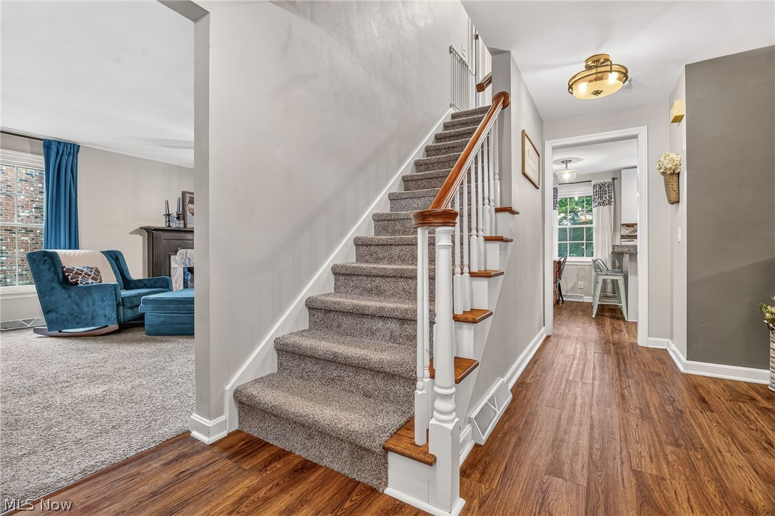 1901 Devonshire Drive Nw Property Photo 4