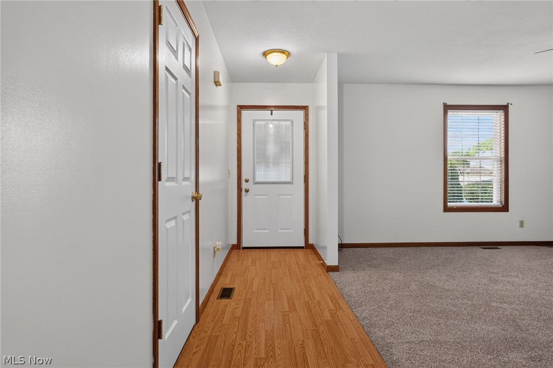 5414 Carlson Lane Property Photo 7