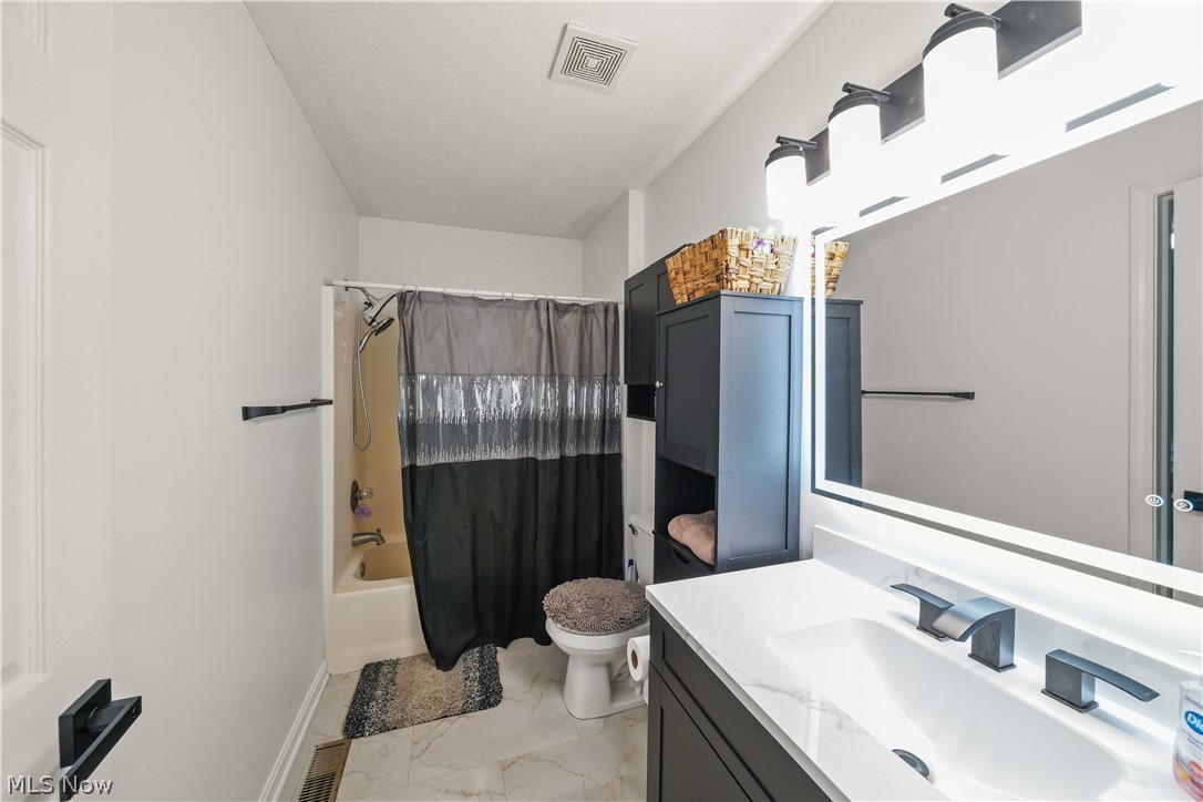 9545 Greenmeadow Road Property Photo 14