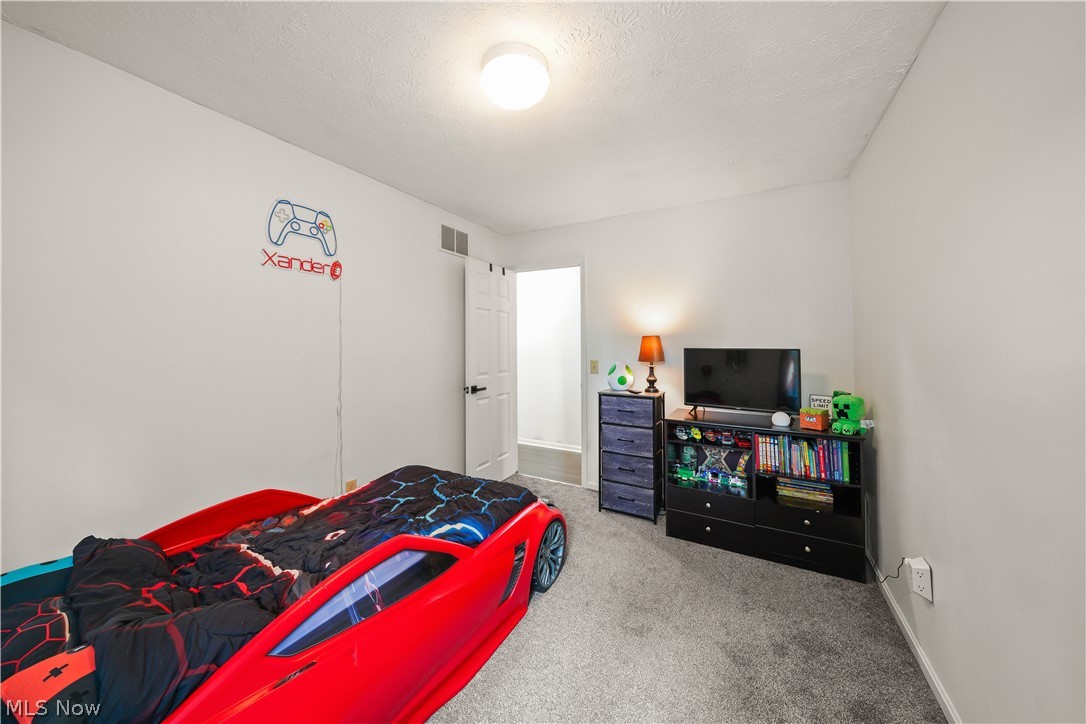 9545 Greenmeadow Road Property Photo 18