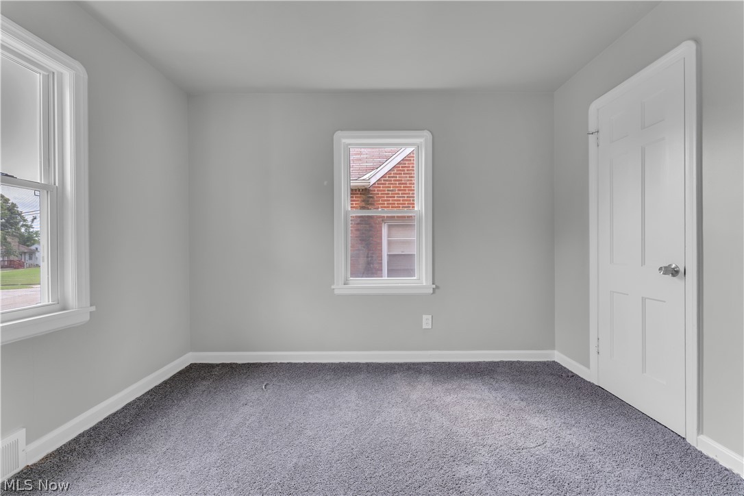 18907 Harlan Drive Property Photo 14