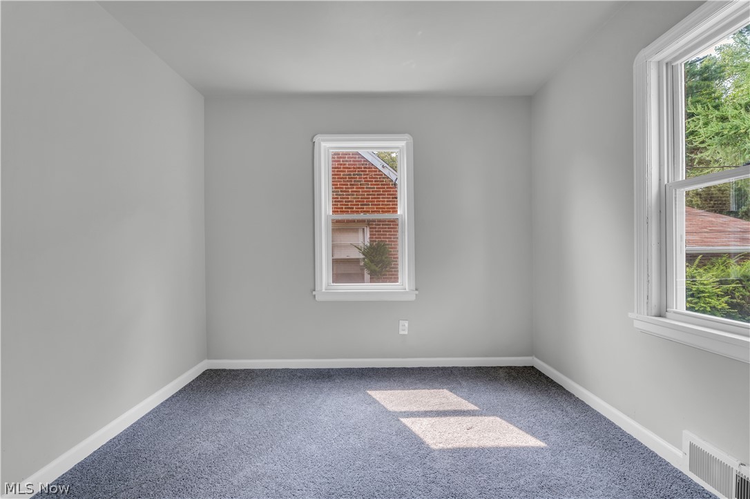 18907 Harlan Drive Property Photo 15