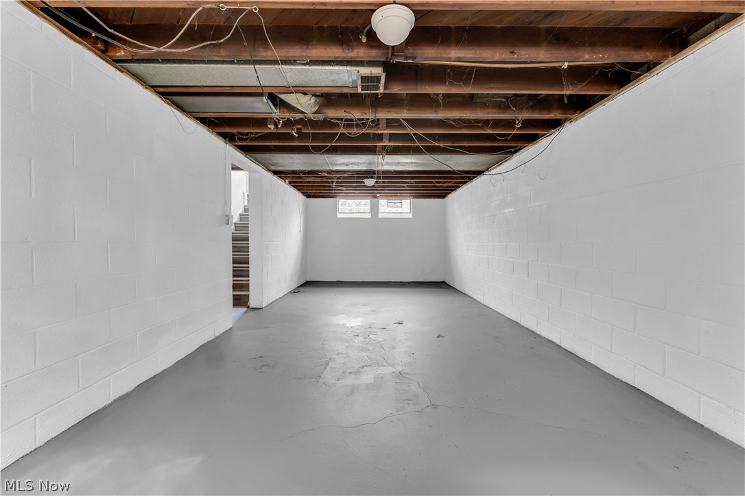 18907 Harlan Drive Property Photo 20