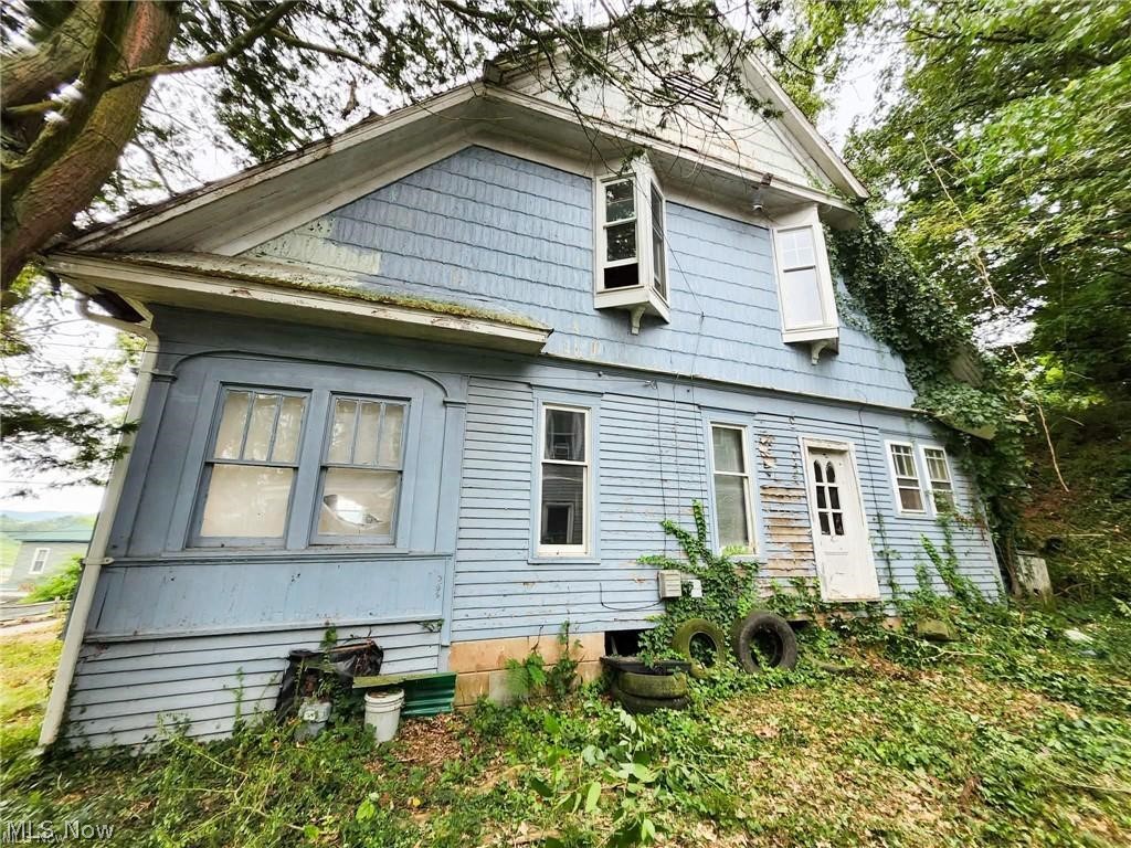 103 Circle Ave Property Photo 4