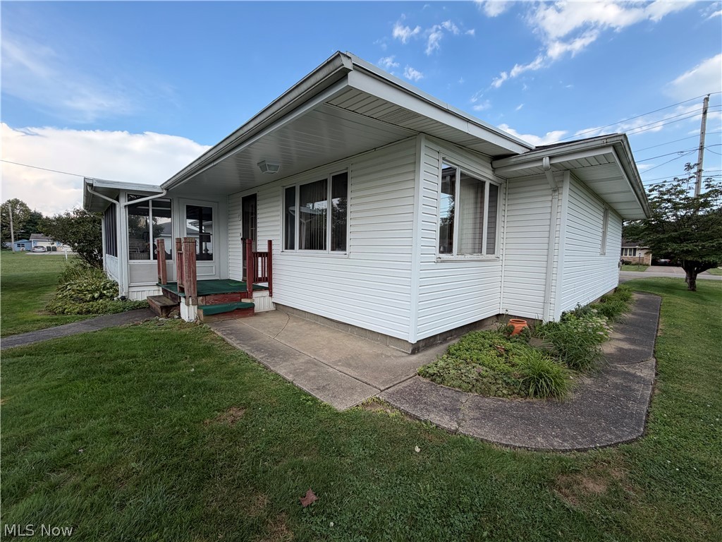 6063 E State Road Property Photo 25