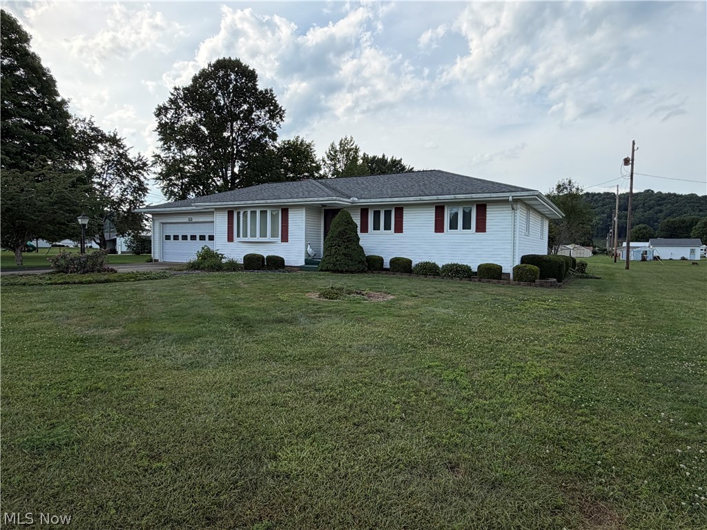 6063 E State Road Property Photo 27