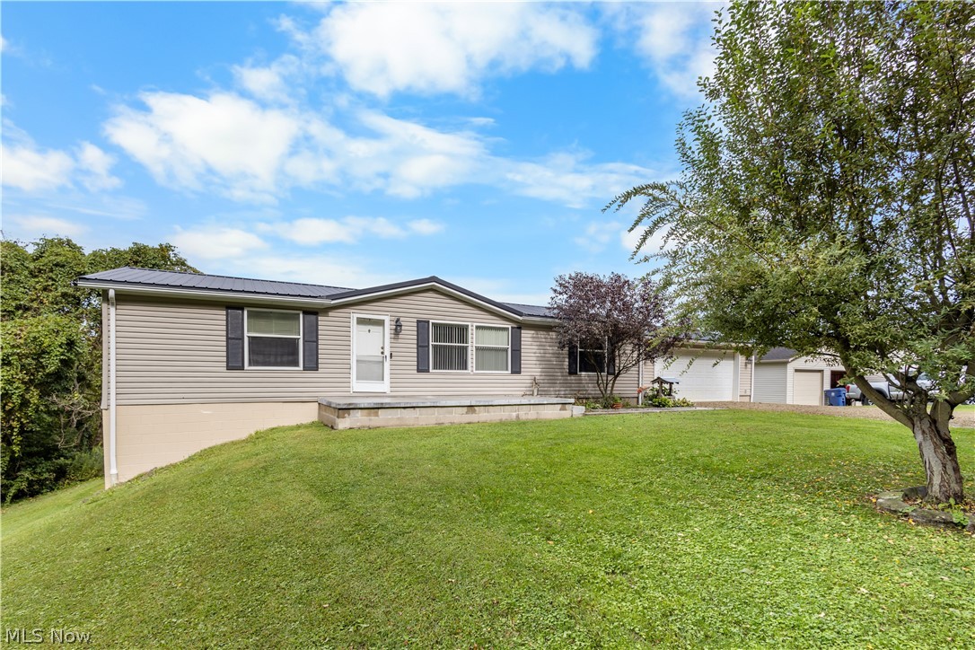 59160 Martha Drive Property Photo 3